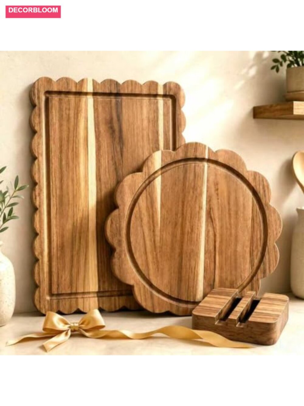 Acacia Wood Scalloped Cutting Board Set 2-Piece with Display Stand Charcuterie